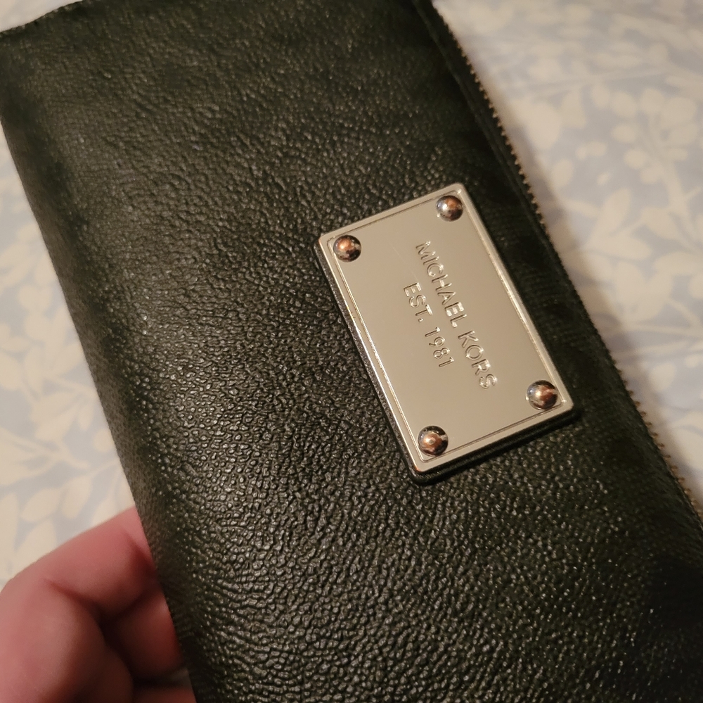 Michael kors large wallet